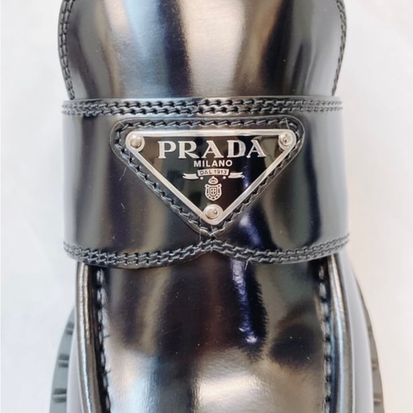 Prada Loafer - Picture 3 of 11